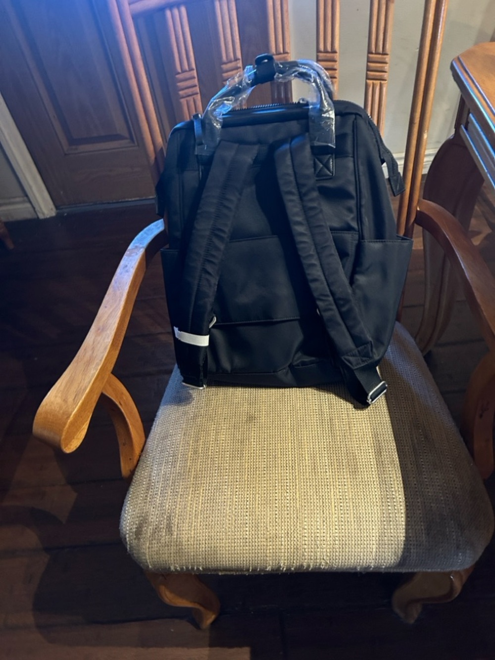 Baggallini Black Womens Everyday Backpack - Picture 2 of 3